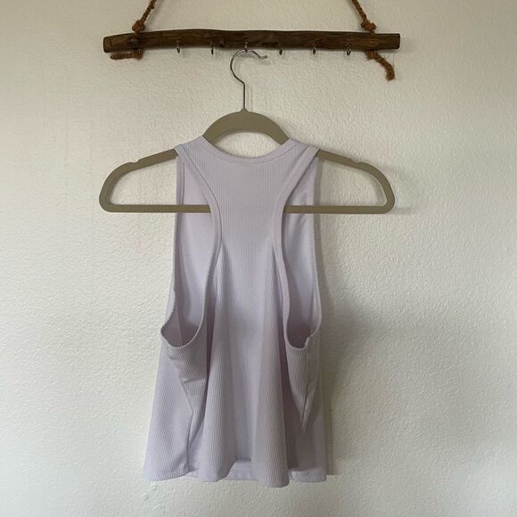 White tank top - Picture 5 of 6